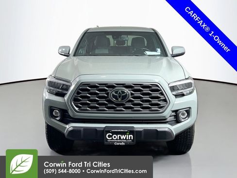 Used 2023 Toyota Tacoma TRD Off-Road w/ Black Out Package (TMS) image 4