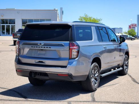 Used 2021 Chevrolet Suburban Z71 AWD/4WD image 3