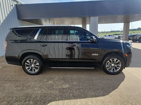 Used 2023 Chevrolet Tahoe LT w/ LT Signature Plus Package RWD image 9