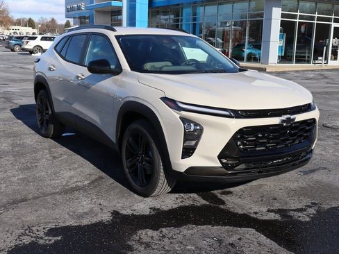 New 2026 Chevrolet Trax ACTIV image 2