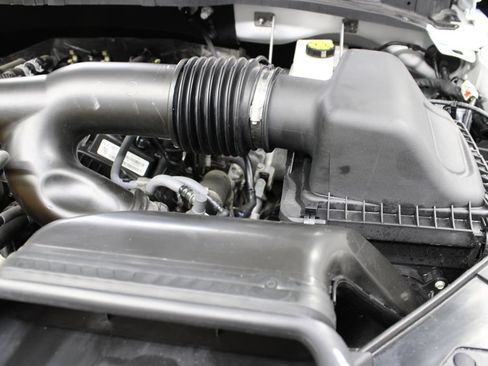 Used 2025 Ford F150 XLT w/ Equipment Group 301A Standard AWD/4WD image 29