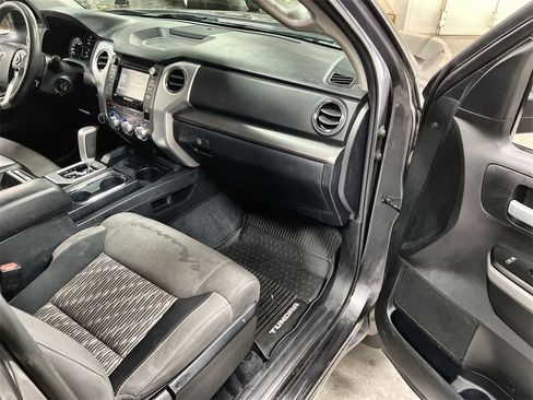 Used 2019 Toyota Tundra SR5 image 28