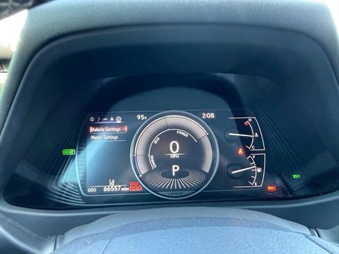 Used 2021 Lexus UX 250h w/ Accessory Package (Z1) AWD/4WD image 14