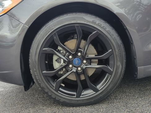 Used 2019 Ford Fusion SE w/ Equipment Group 151A image 27