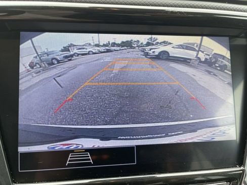 Used 2021 Chevrolet TrailBlazer LT w/ Convenience Package FWD image 17