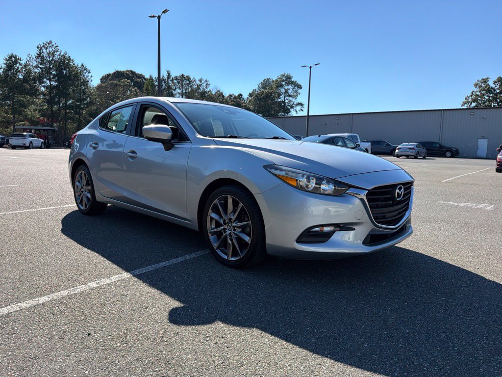 Used 2018 MAZDA MAZDA3 Touring FWD image 4