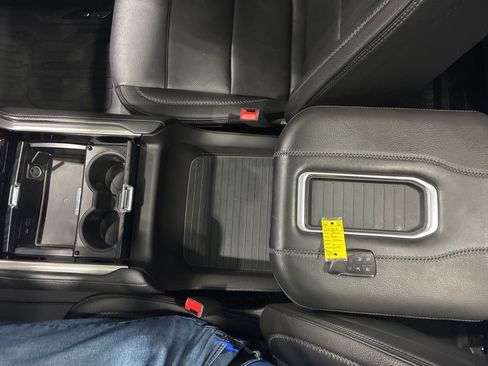 Used 2022 GMC Yukon Denali AWD/4WD image 43