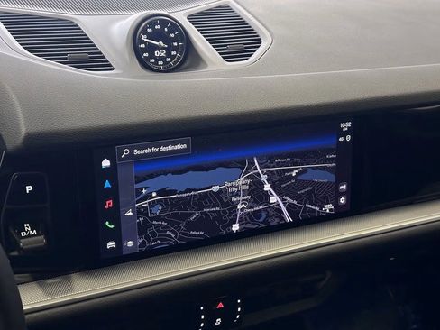 Used 2024 Porsche Cayenne Coupe image 22