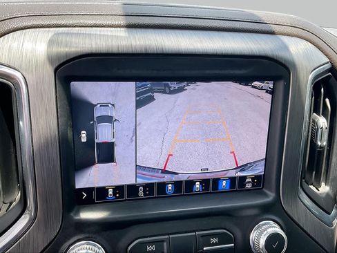 Used 2022 GMC Sierra 2500 Denali w/ Technology Package AWD/4WD image 26