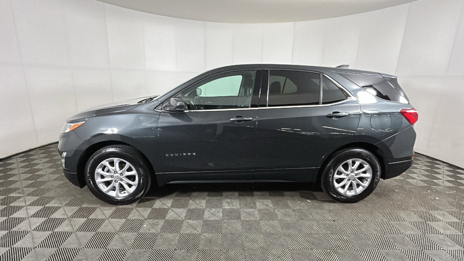Used 2020 Chevrolet Equinox LT FWD image 7