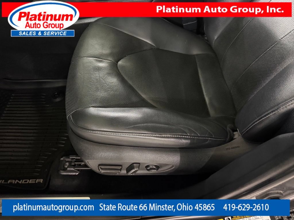 Used 2020 Toyota Highlander Limited FWD image 12