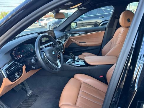 Used 2023 BMW 530i xDrive w/ Premium Package AWD/4WD image 6