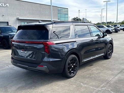 New 2026 Kia Carnival SX FWD image 8