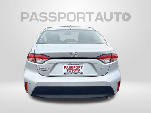 Used 2025 Toyota Corolla LE FWD image 7