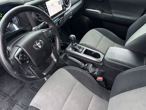 Used 2021 Toyota Tacoma 4x4 Double Cab image 12