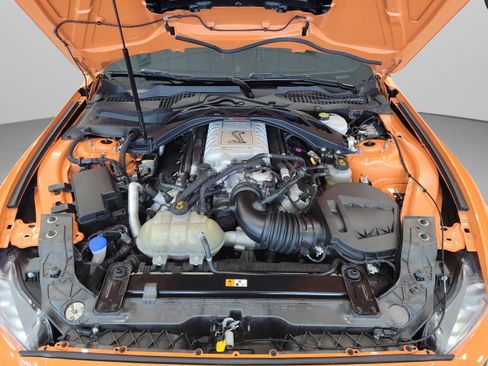 Used 2021 Ford Mustang Shelby GT500 w/ Technology Package RWD image 27