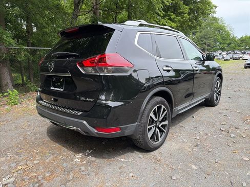 Used 2019 Nissan Rogue SL w/ Premium Package AWD/4WD image 3