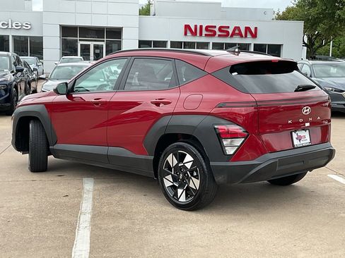 Used 2025 Hyundai Kona SEL image 7