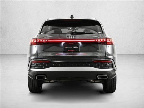 Certified 2025 Audi Q5 Premium w/ Convenience Package AWD/4WD image 7