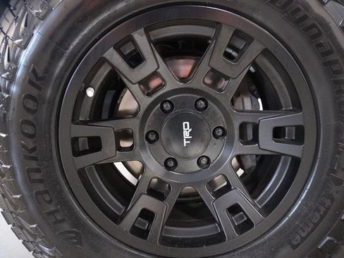 Used 2021 Toyota 4Runner TRD Off-Road AWD/4WD image 5