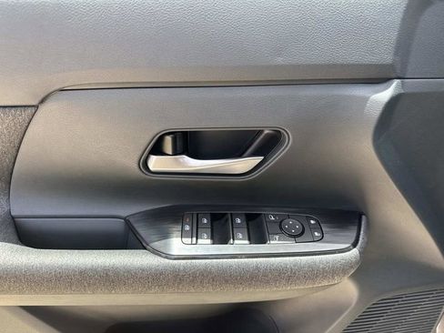 New 2025 Nissan Kicks SV w/ Interior Electronics Package image 12