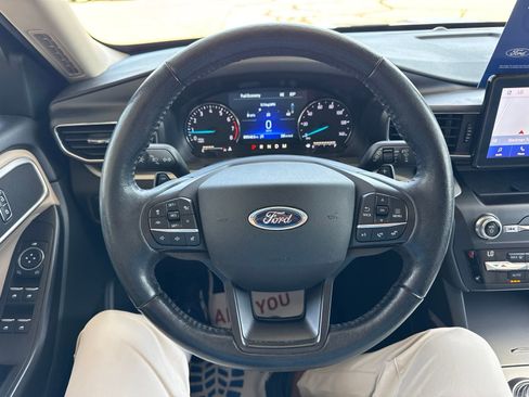 Certified 2020 Ford Explorer XLT w/ Equipment Group 202A AWD/4WD image 28
