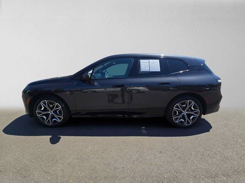 Used 2024 BMW iX xDrive50 w/ Premium Package AWD/4WD image 6