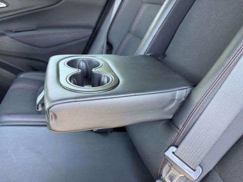 Used 2024 Chevrolet Equinox RS AWD/4WD image 15