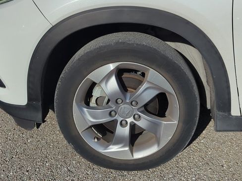 Used 2022 Honda HR-V LX image 6