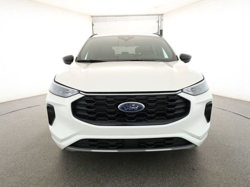 Used 2024 Ford Escape ST-Line image 2