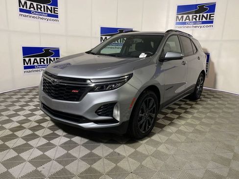 Used 2023 Chevrolet Equinox RS FWD image 11