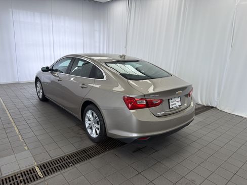 Used 2025 Chevrolet Malibu LT FWD image 6