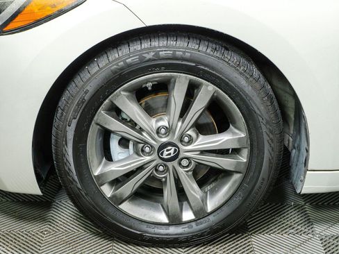 Used 2017 Hyundai Elantra Value Edition FWD image 35