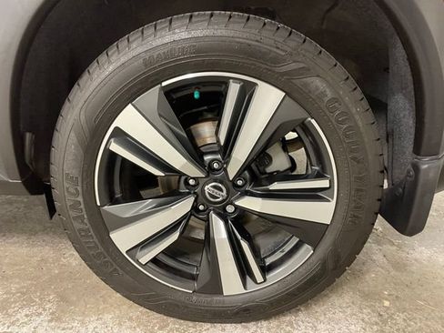 Used 2021 Nissan Rogue Platinum FWD image 10