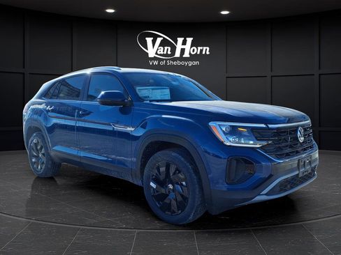 New 2026 Volkswagen Atlas Cross Sport SE image 1