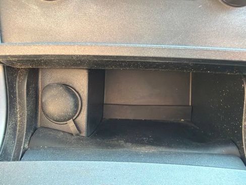 Used 2012 Lincoln MKZ FWD image 29