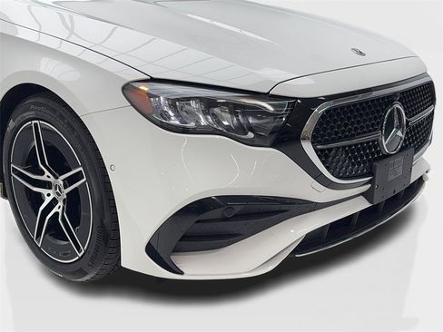Used 2025 Mercedes-Benz E 350 Sedan w/ Winter Package image 3