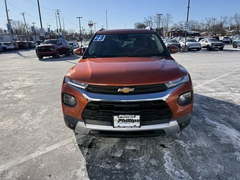 Used 2023 Chevrolet TrailBlazer LT w/ Convenience Package image 2