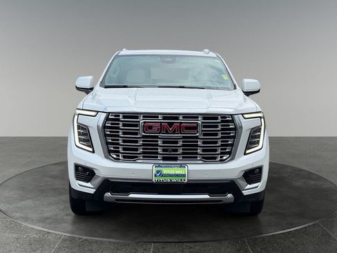Used 2025 GMC Yukon Denali w/ Sun & Power Step Package AWD/4WD image 2