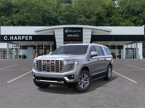 New 2026 GMC Yukon XL Denali image 8