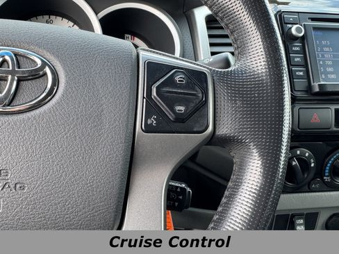 Used 2014 Toyota Tacoma PreRunner w/ SR5 Package image 7