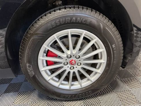 Used 2017 Jaguar F-PACE AWD/4WD image 45