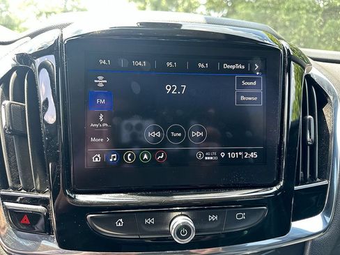 Used 2023 Chevrolet Traverse RS AWD/4WD image 21
