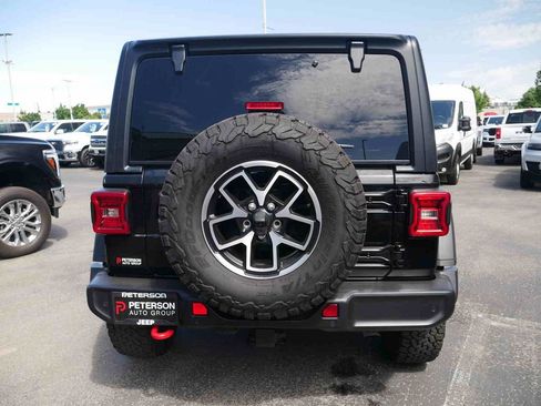 Used 2024 Jeep Wrangler Unlimited Rubicon w/ Technology Group AWD/4WD image 22