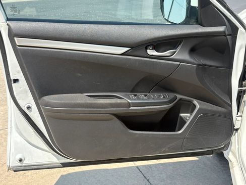 Used 2019 Honda Civic LX image 7