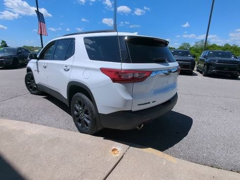 Used 2021 Chevrolet Traverse RS AWD/4WD image 32