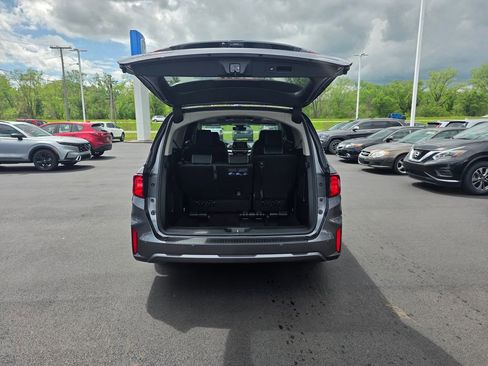 New 2026 Honda Odyssey Touring image 16