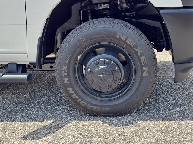 New 2026 RAM 3500 Tradesman AWD/4WD image 16