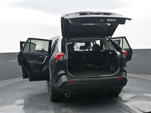 Used 2025 Toyota RAV4 XLE Premium image 35