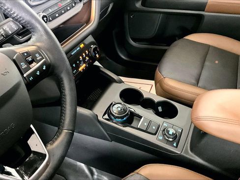 Used 2022 Ford Bronco Sport Badlands w/ Premium Package image 16